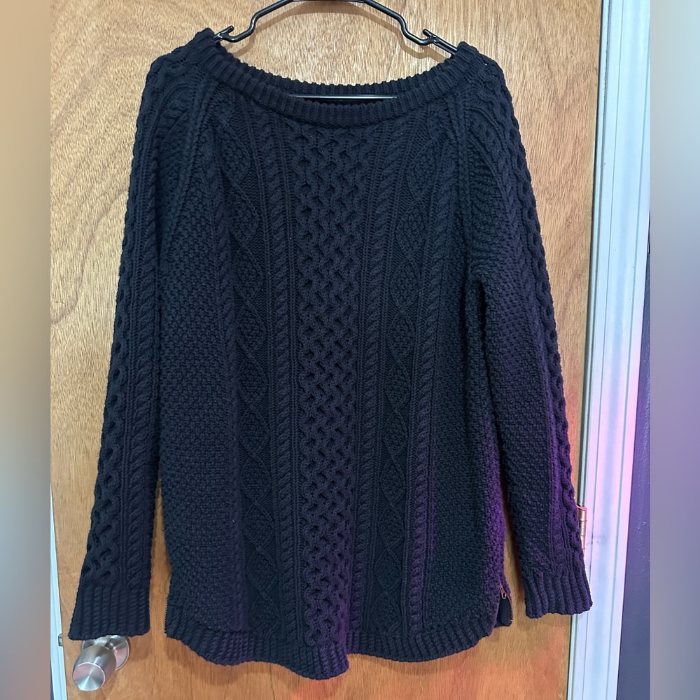 LL Bean Signature fisherman sweater, large